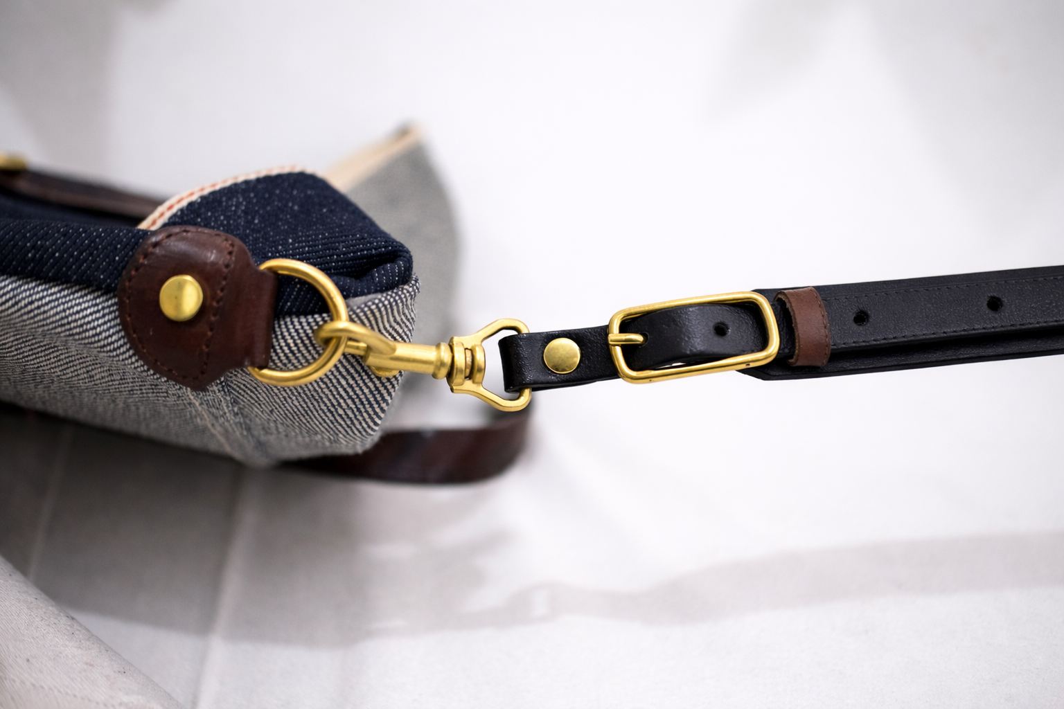 Javier - Sling Bag - Image 3
